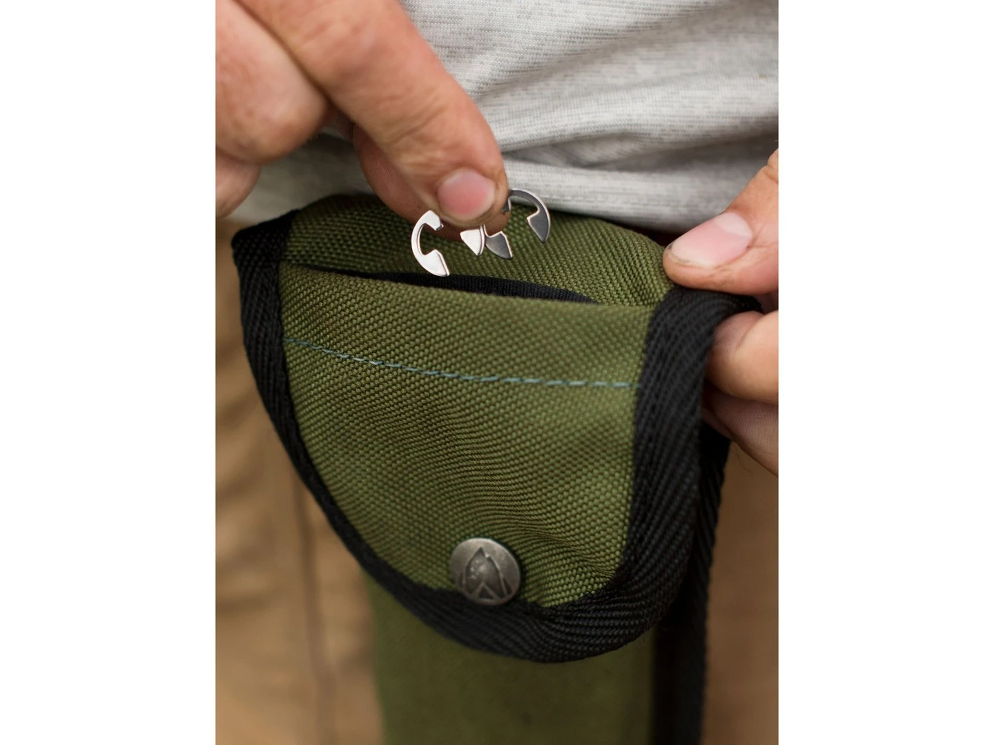 Agawa Canyon 15" Olive Cordura Sheath â Image 3
